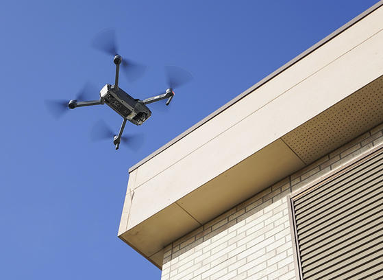 Drone testing a mobile network