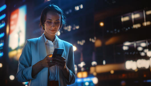 Mobile user at night