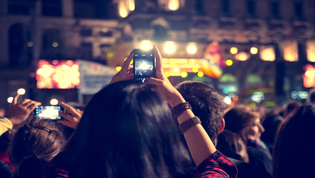Crowd Phone