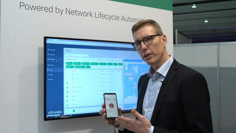 Pär Hultén, TEMS Product Manager, Infovista demonstrating Automated SSV at MWC 2023