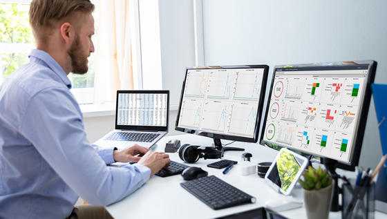 Man working in the office